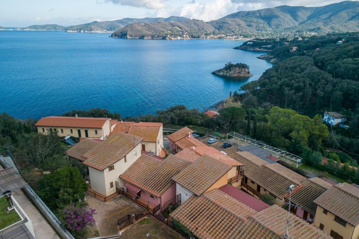 La Paolina Vista Mare E Natura Марчана Марина Екстериор снимка